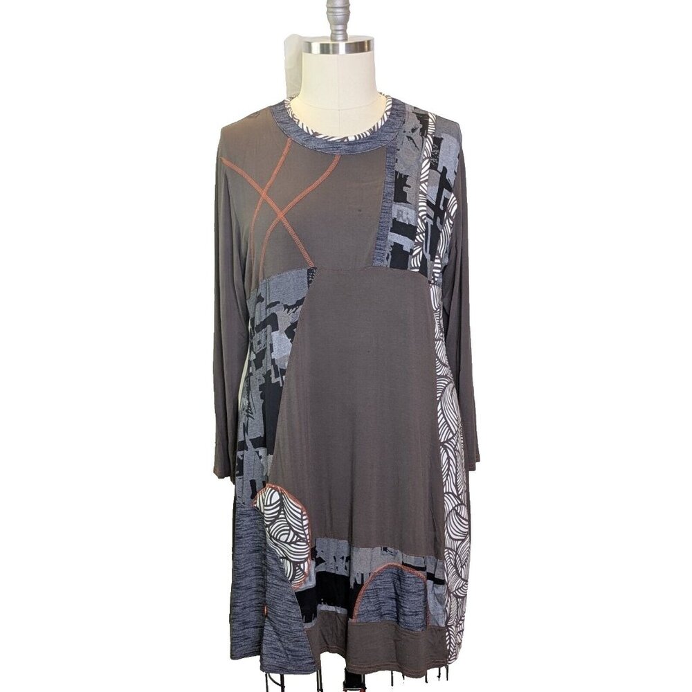 Pullover Dress Knit with Contrast Print Patchwork